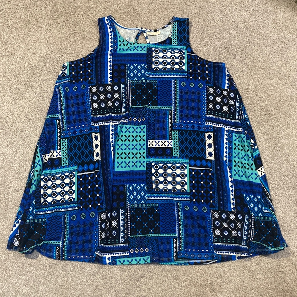 Bobbie Brooks Blue and Black Patterned Top